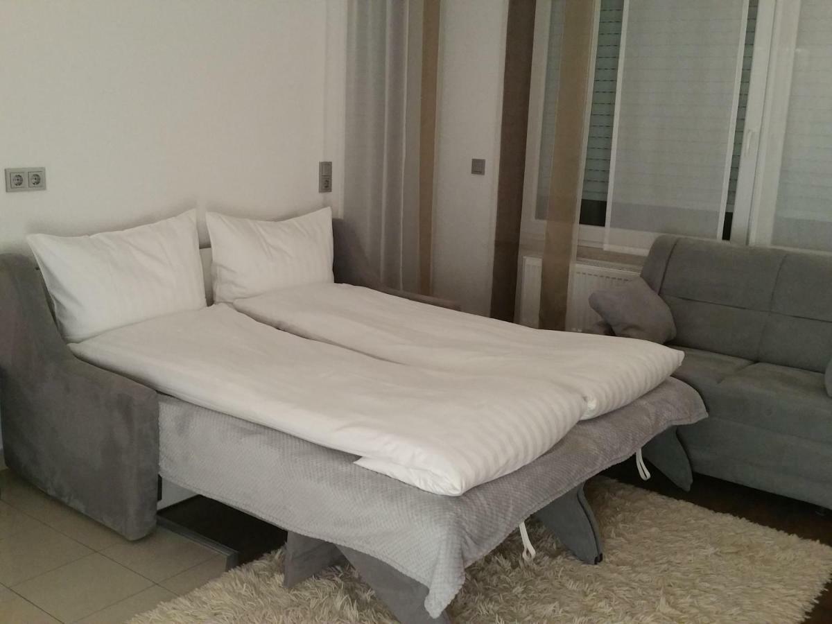 Ferienhaus Giulia In Guenzburg Ideal Fuer 2 Familien Bagian luar foto