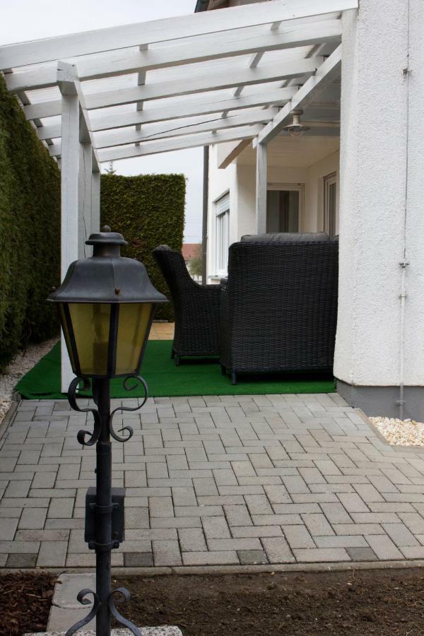 Ferienhaus Giulia In Guenzburg Ideal Fuer 2 Familien Bagian luar foto