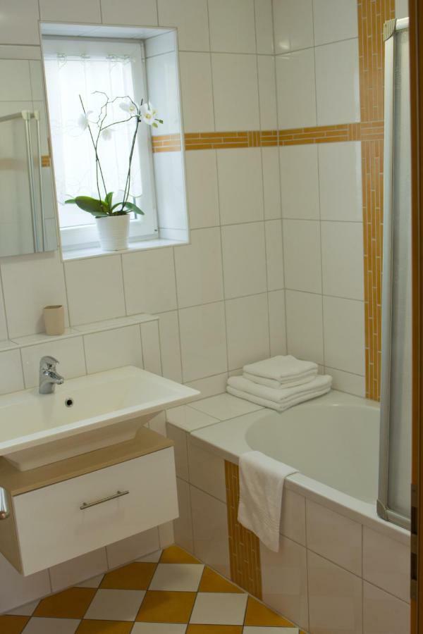 Ferienhaus Giulia In Gunzburg Ideal Fur 2 Familien Apartment Bagian luar foto